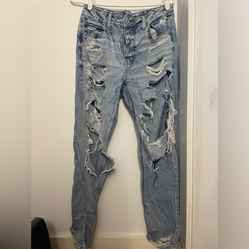 Size 8 American Eagle ripped jeans